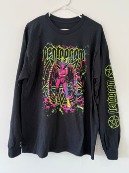 Pentagram Long Sleeve Winged Demon